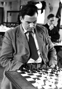 Action shot of Ron Slade in his post-war Bristol days.